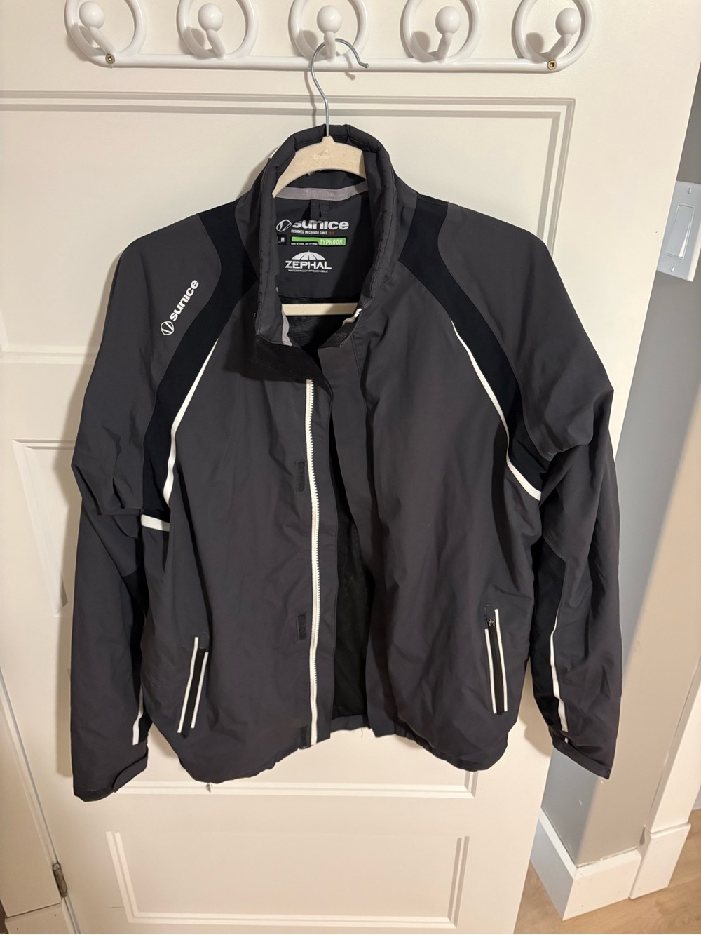 Sunice Zephal Typhoon Black Rain Jacket